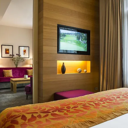 Ermitage Hotel 4*
