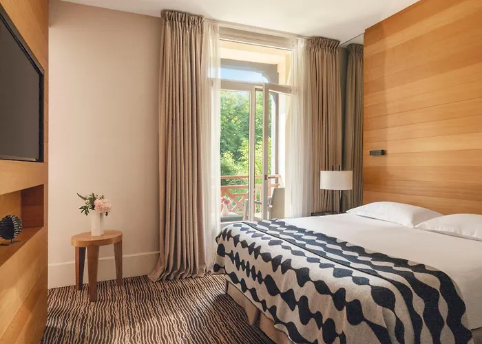 Ermitage Hotel 4*