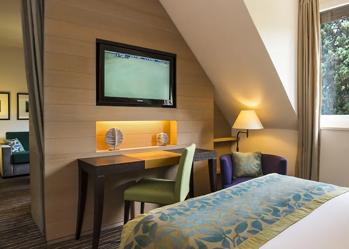 ホテル エルミタージュ